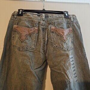 Women’s Light Wash Flared Jeans - David Bitton